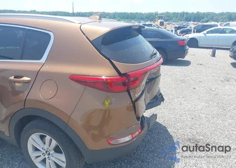 2018 Kia Sportage Lx z USA, uszkodzony, nr VIN KNDPM3AC0J7383105